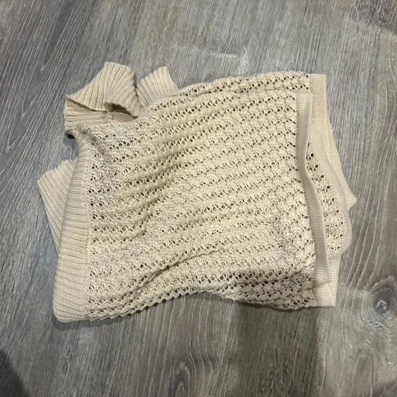 Top - Picture 3 of 5